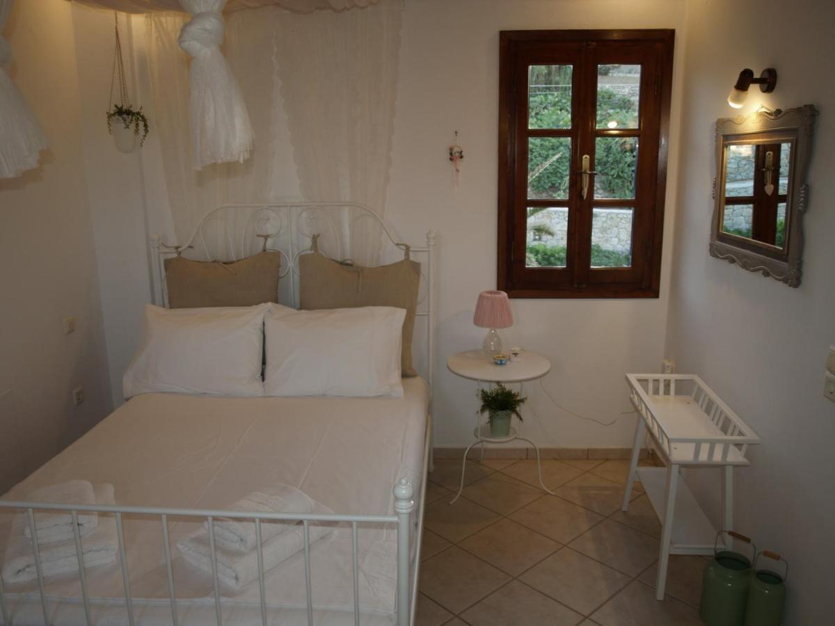 Ornos Seaside Blue Villas 外观 照片