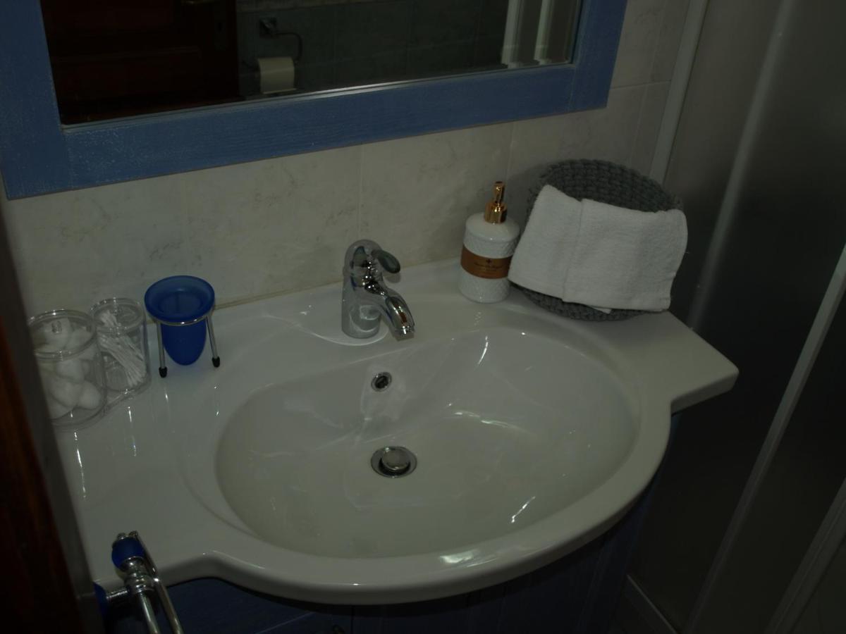 Ornos Seaside Blue Villas 外观 照片