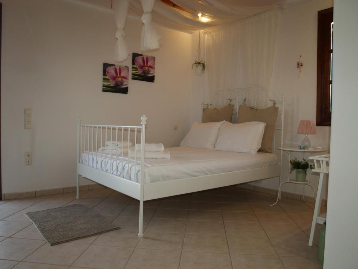 Ornos Seaside Blue Villas 外观 照片
