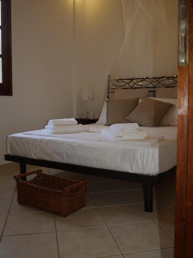 Ornos Seaside Blue Villas 外观 照片